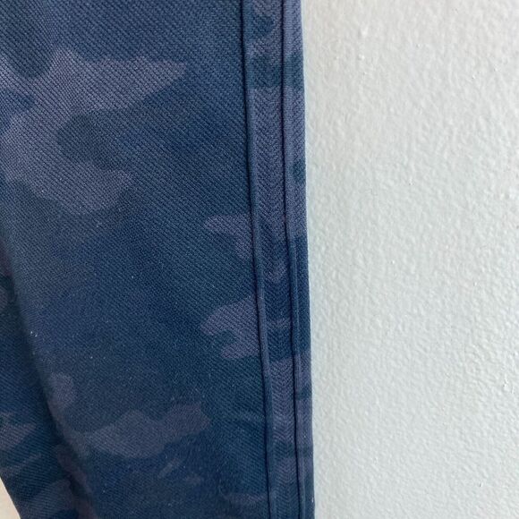 Spanx Look At Me Now Seamless 7/8 25'' Leggings Black Camo Size Medium Gym - Picture 4 of 11